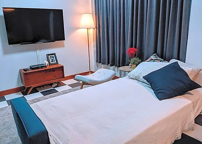 Entiresinglehouse 2br 400m-mrt Huaikwang 2carpark Bangkok