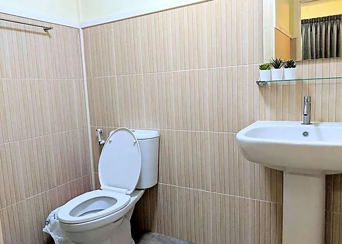 Entiresinglehouse 2br 400m-mrt Huaikwang 2carpark 4* Bangkok